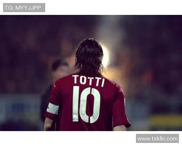 足球传奇瞬间：五大球星高光时刻，见证历史与荣耀的交织